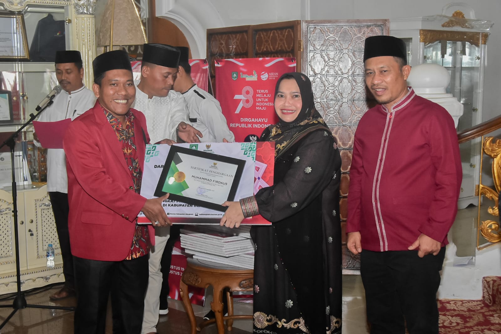 Kafilah Bengkalis Terima Bonus dan Penghargaan Usai Juara Umum MTQ Ke-41 Riau