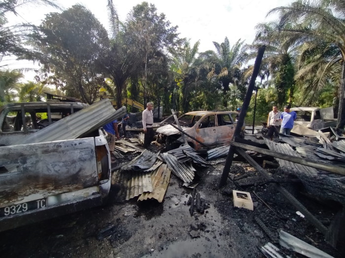 Kebakaran di Rimbo Panjang Kampar, Kerugian Ditaksir Rp 350 Juta