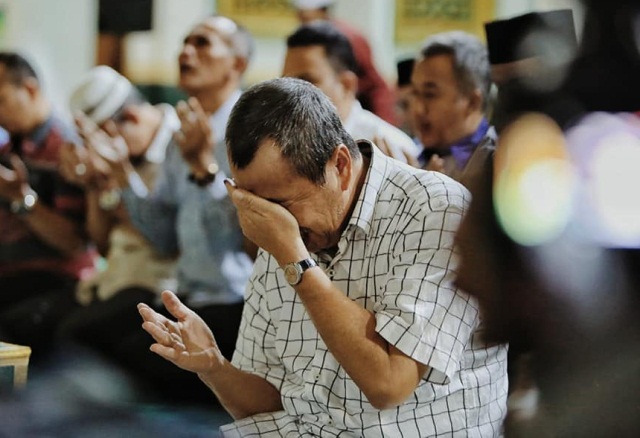 Deklarasi Dukung Jokowi-Ma'ruf, Gubri Terpilih Syamsuar Dibanjiri Hujatan Netizen