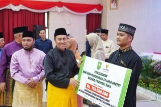 100 Mahasiwa Terima Beasiswa S1 Luar Negeri dari Pemprov Riau 