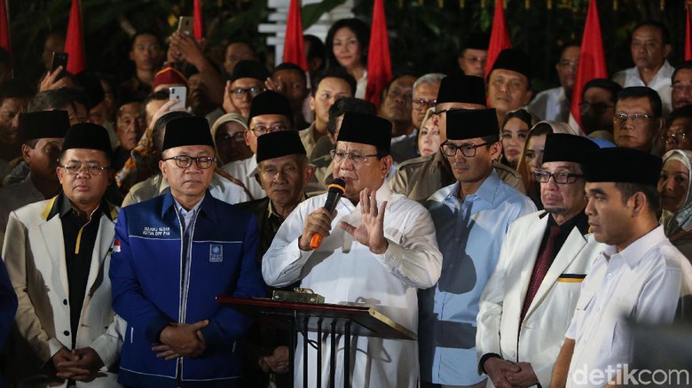 Prabowo Bicara Sosok Abdul Somad Saat Deklarasi