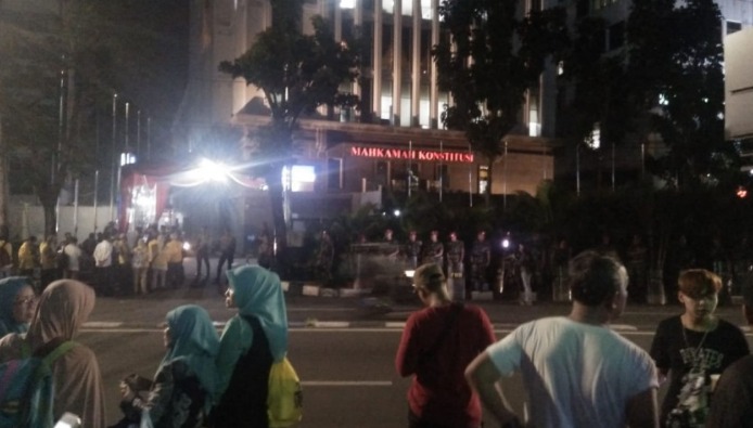 Ratusan Anggota Marinir Siaga di Gedung MK