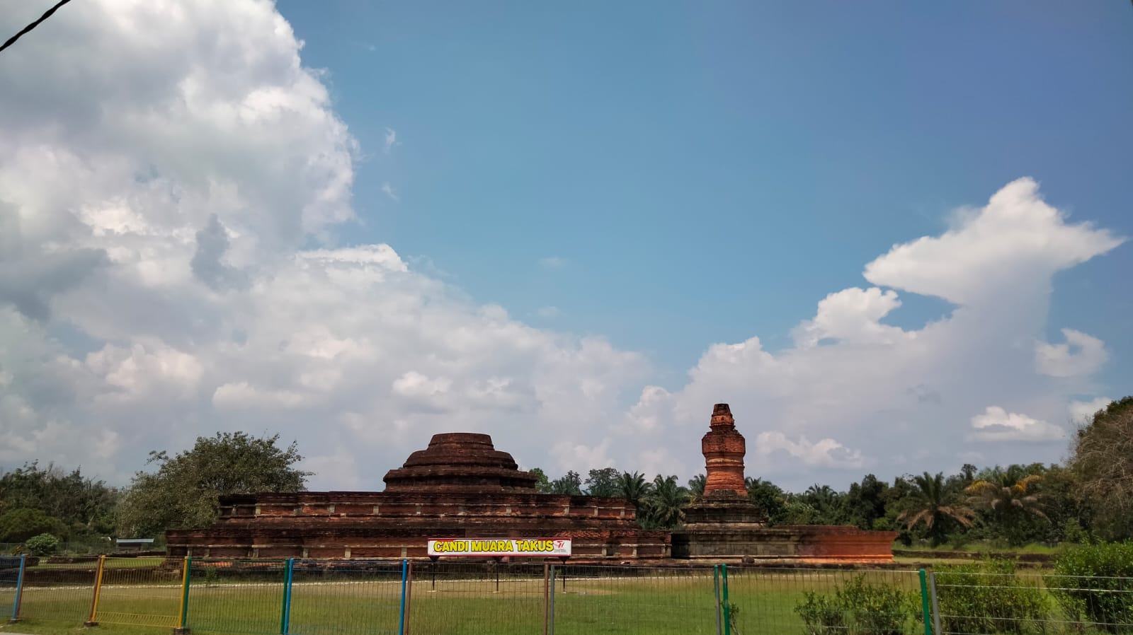 Candi Muara Takus, Destinasi Wisata Bagi Pemudik Via Lintas Barat