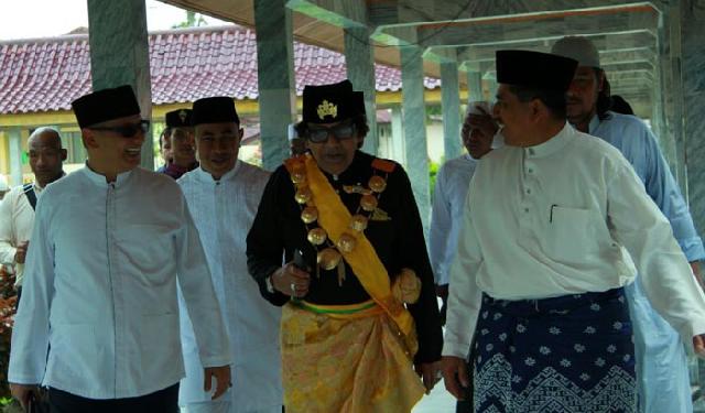 Bersama Rombongan Kesultanan Johor, Sayed Abubakar Hadiri Haul Kesultanan Siak