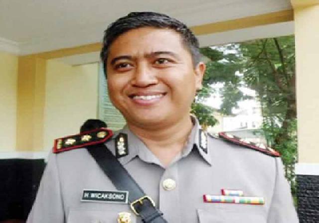 Perwira Polres Lakukan Tes Urine