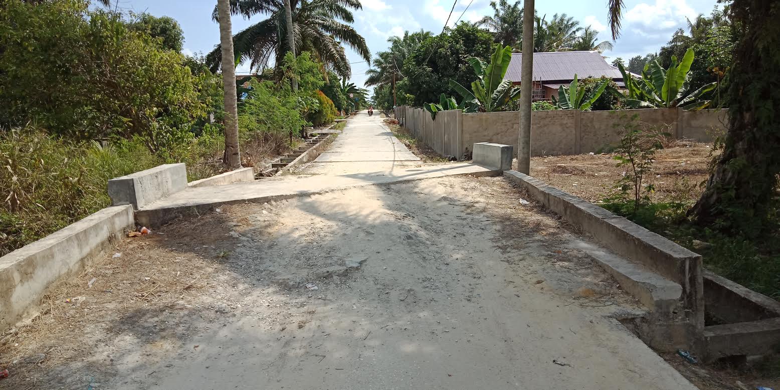 Warga Kampung Rawangkao Barat Siak Keluhkan Box Culvert