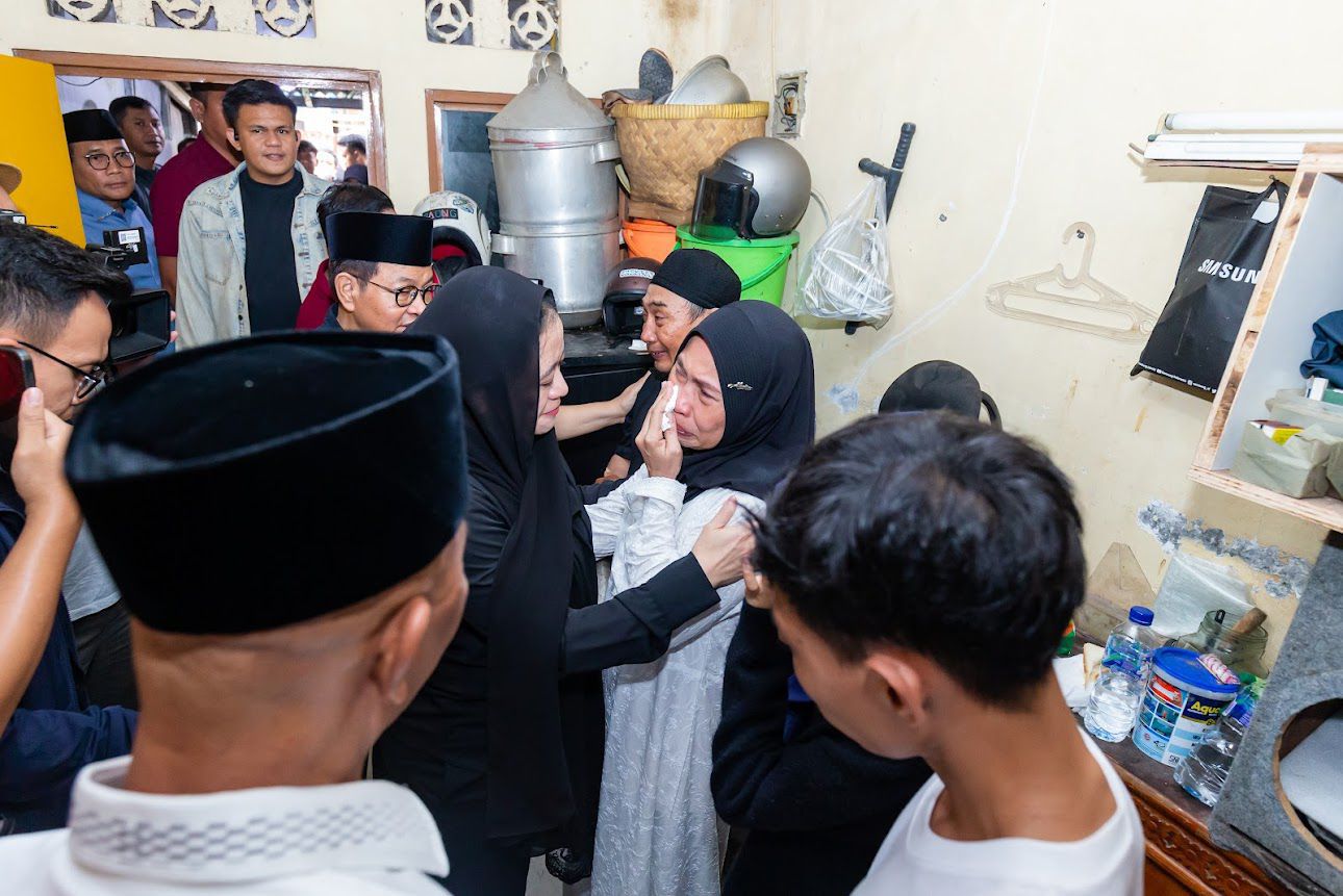 Puan Bertakziah ke Rumah Keluarga Almarhum Affan Kurniawan