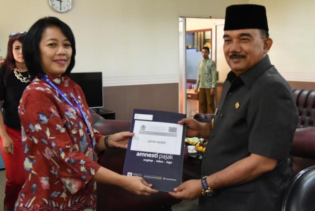 Bupati Kampar Jadi Peserta Tax Amnesty