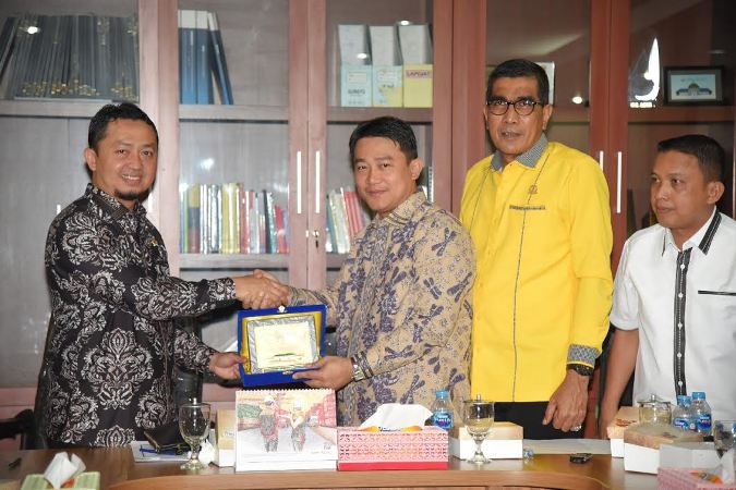 Hasil Pertemuan Syahrul Aidi dan DPRD Riau: Kedaulatan Negara Terancam di Riau