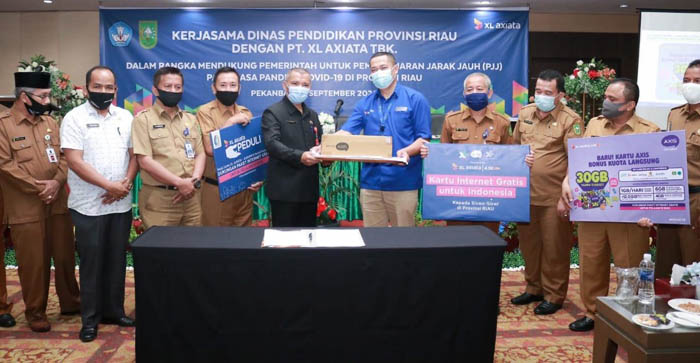 Kembali Dapat Bantuan Paket Internet Bagi Pelajar, Disdik Riau Bagikan Langsung ke Seluruh Daerah