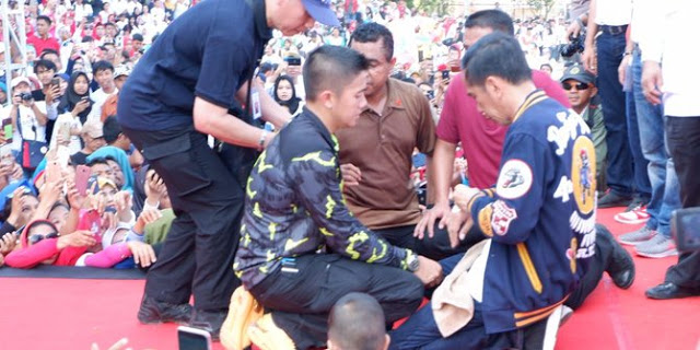 Tangan Jokowi Luka Kena Cakar Warga di Kendari