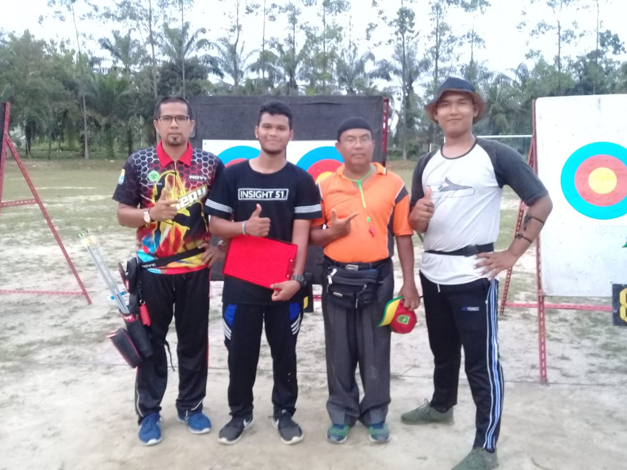 Riau Complex Archery Club Juara Tiga Barebow 20 Unilak