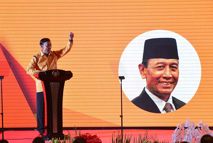 Hanura Benarkan Kabar Wiranto Hijrah ke PAN