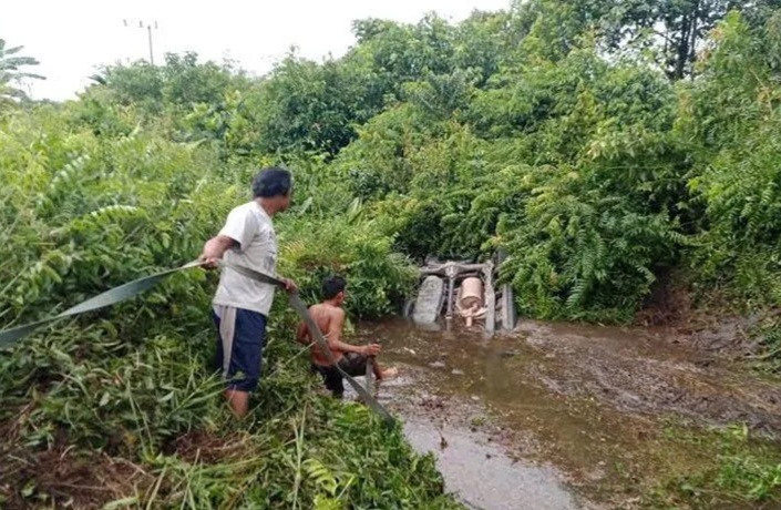 Enam Orang Sekeluarga Meninggal dalam Kecelakaan Tunggal