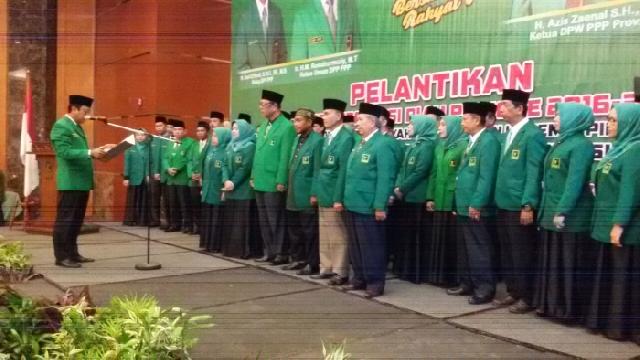 Ketum PPP Lantik Azis Zaenal Sebagai Ketua DPW Riau
