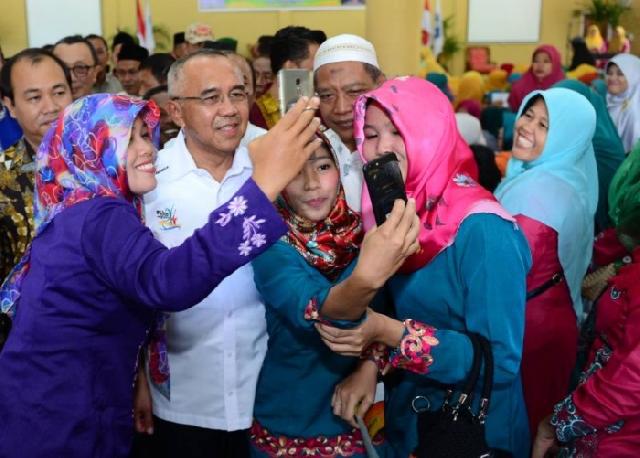 Gubernur Riau Silaturahmi dengan Ratusan Guru SMA/SMK di Inhu