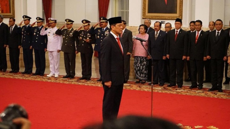Presiden Jokowi Resmi Lantik Letjen Doni Monardo Jadi Kepala BNPB