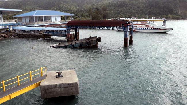 Dihantam Ombak, Dermaga Kapal Cepat di Sabang Roboh