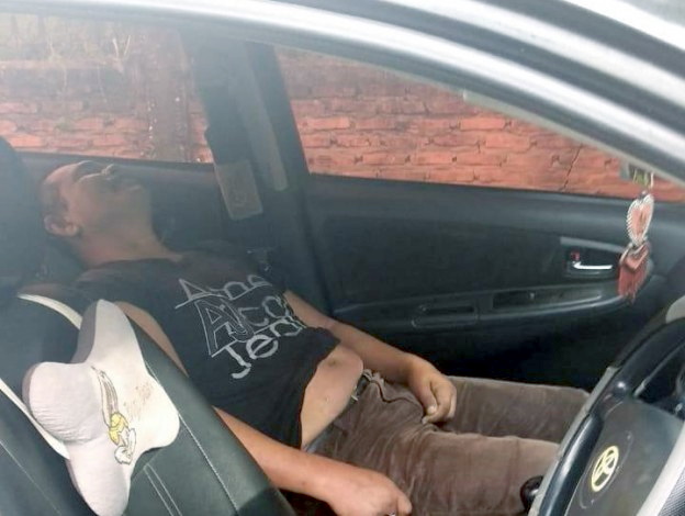 Mayat Pria Paruh Baya Ditemukan dalam Mobil Sedan di Rumbai Pesisir