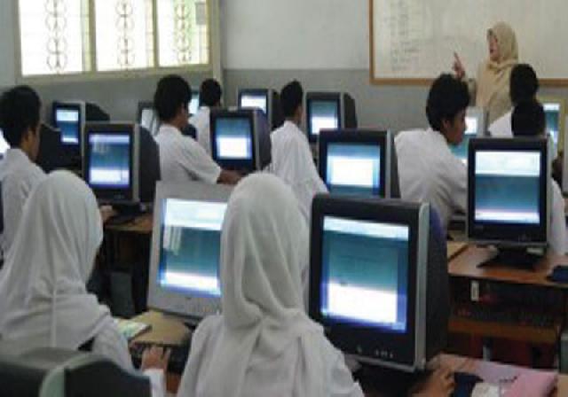 Pariaman Terkendala Komputer