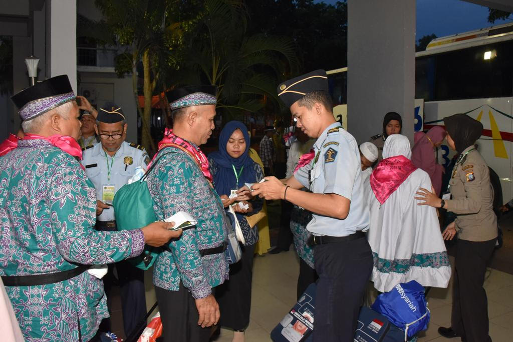 Jamaah Calon Haji Bengkalis dan Inhu Kloter 4 Bertolak Menuju Madinah