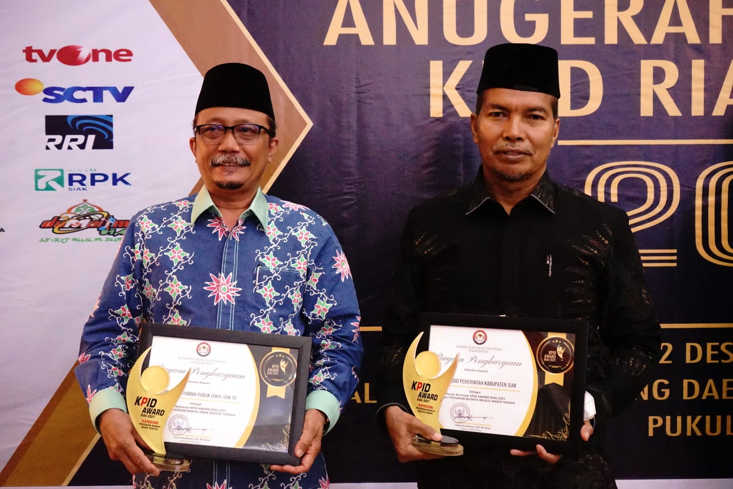 Anugerah KPID Riau Award 2021, LPP Lokal Siak TV dan RPK Raih Penghargaan