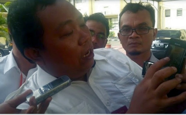 Diduga Amplop Cap Jempol untuk Serangan Fajar Jokowi–Ma’ruf oleh Seorang Menteri
