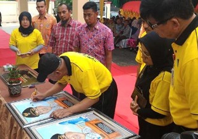 Gedung Kanker Terpadu RSUD Arifin Achmad Diresmikan