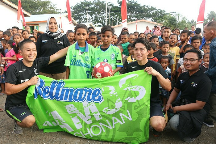 ACT Bersama Klub Sepakbola Jepang Hibur Ratusan Penyintas Gempa Palu-Donggala
