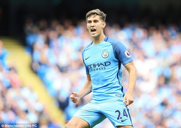 John Stones tak Ingin Tinggalkan Man City