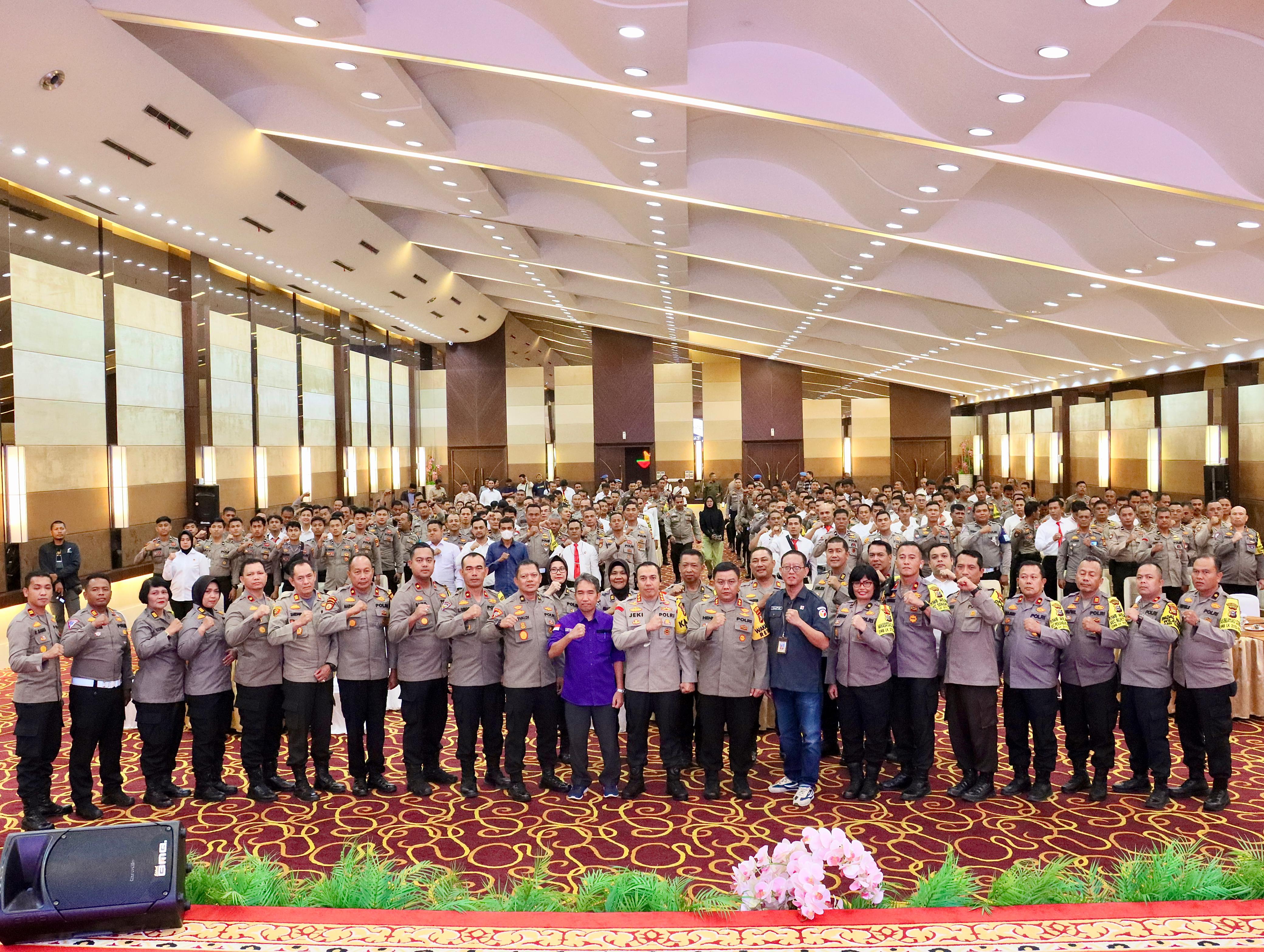 710 Personel Pengamanan Disiagakan TPS di Pekanbaru