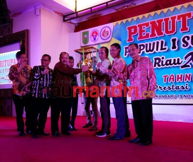 Riau Pertahankan Gelar Juara Umum Popwil I Sumatra