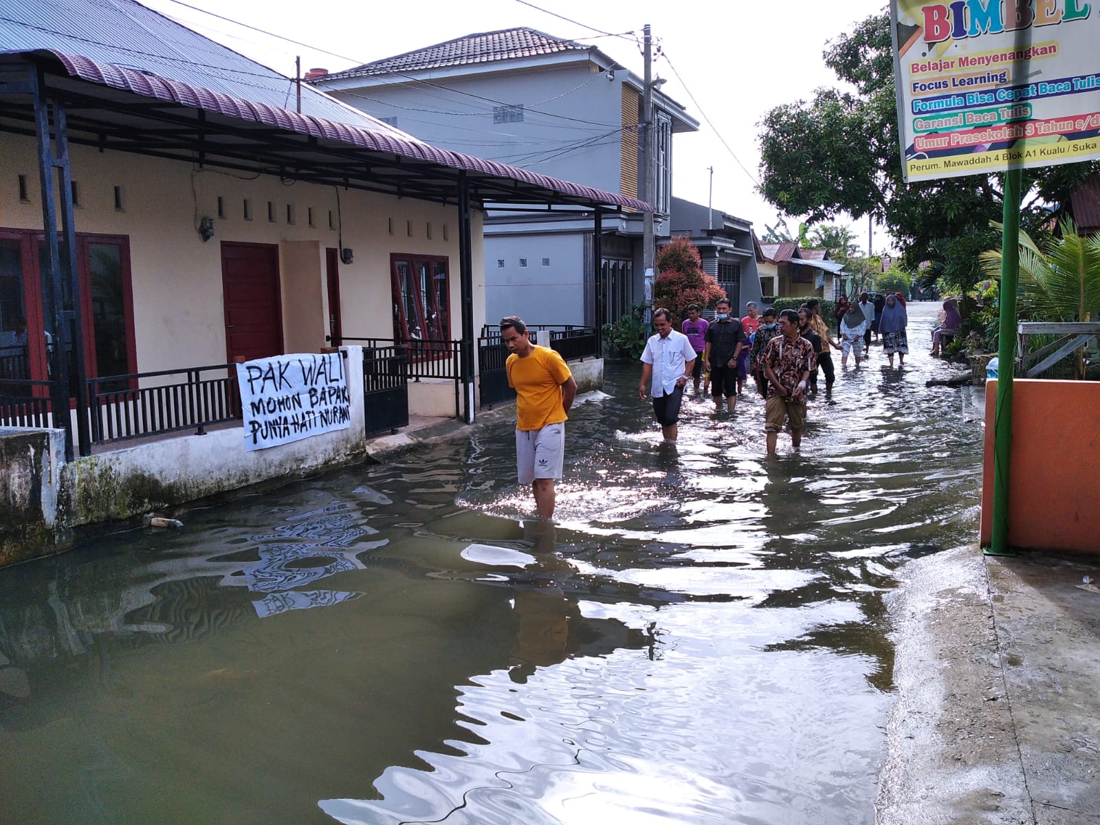 Warga Tagih Janji Kampanye Firdaus Soal Banjir