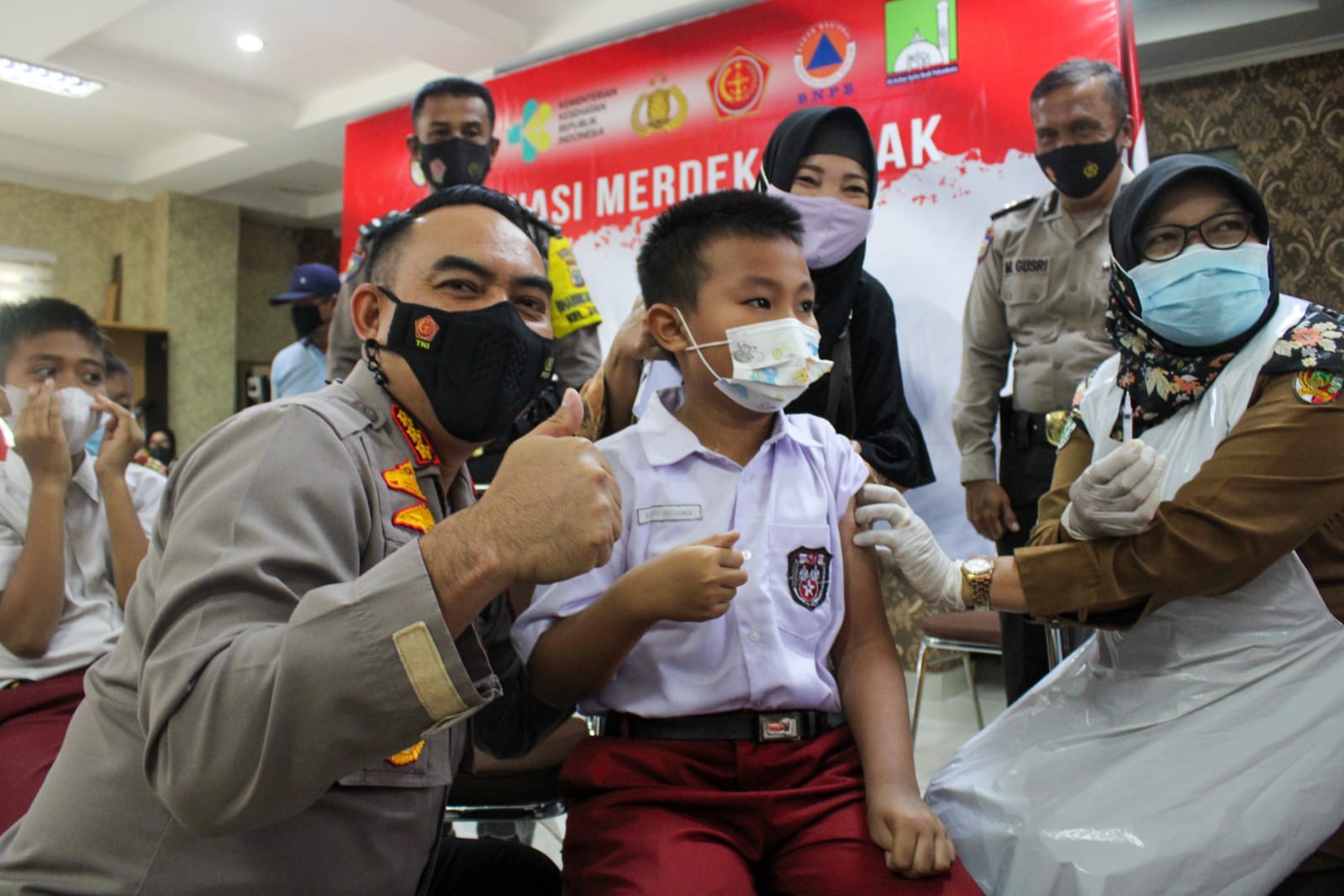 1.000 Bocah Ikuti Vaksinasi di Polresta Pekanbaru