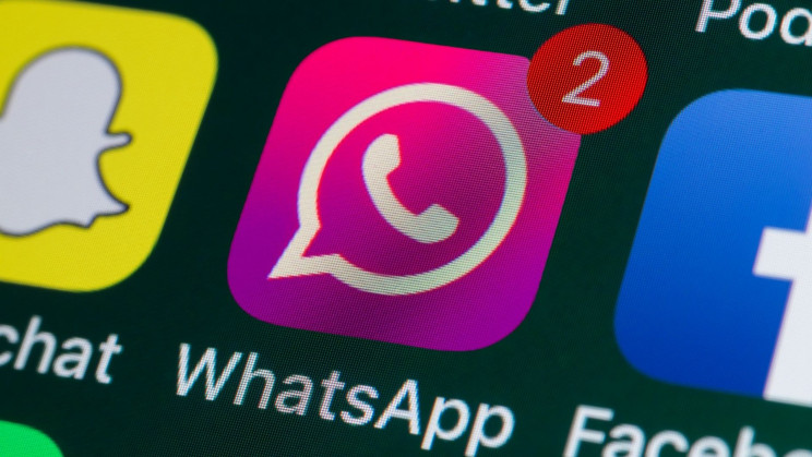 Ketahui Bahaya WhatsApp Pink, Bisa Bajak HP dan Curi Data