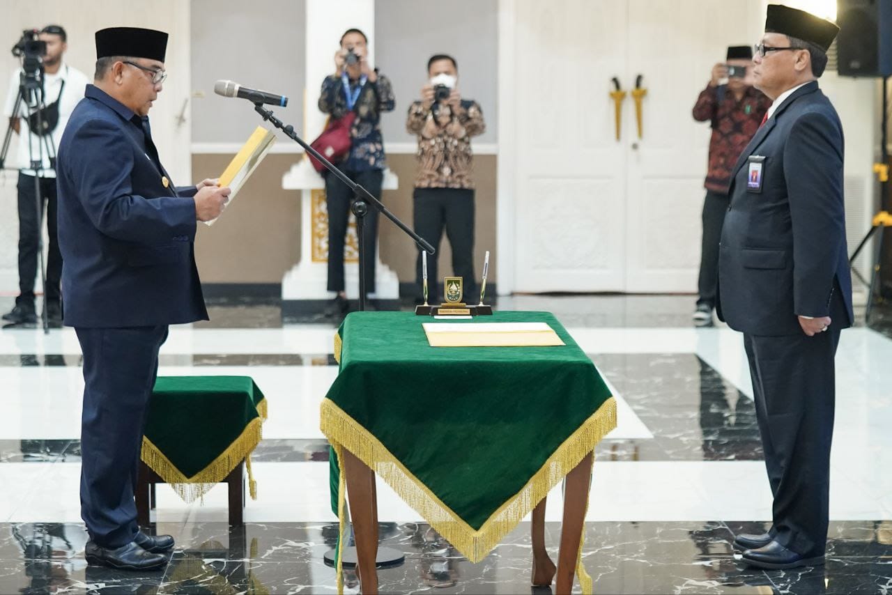Gubernur Riau Edy Natar Nasution Kukuhkan  Kwinhatmaka sebagai Kepala Perwakilan BPKP Provinsi Riau 