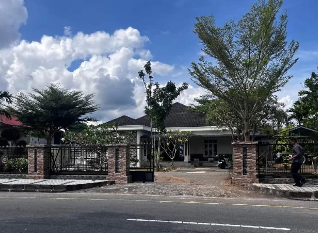 Bupati Meranti Asmar Akan Tinggal di Rumah Sewa