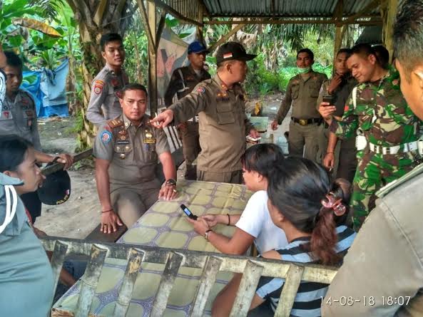 Satpol PP Kampar Tutup Warung Remang-remang