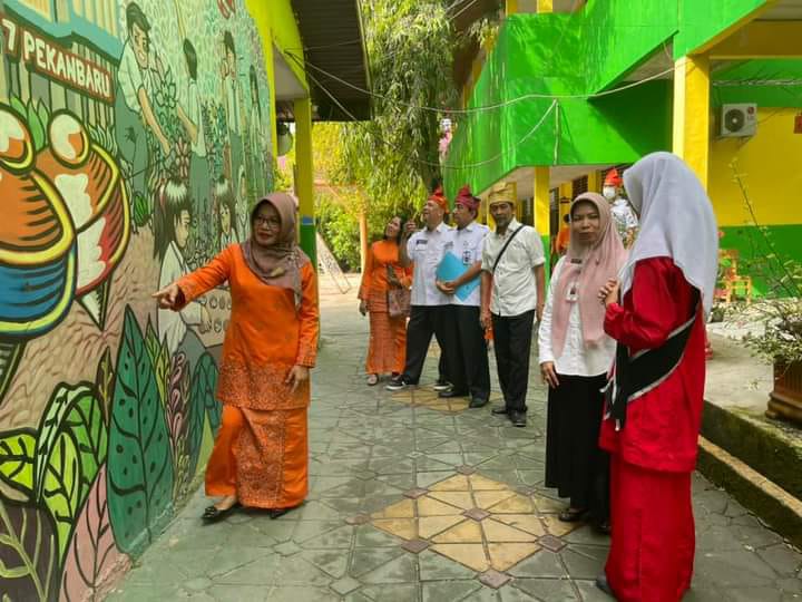 SMAN 7 Maju ke Lomba Perpustakaan Tingkat Provinsi