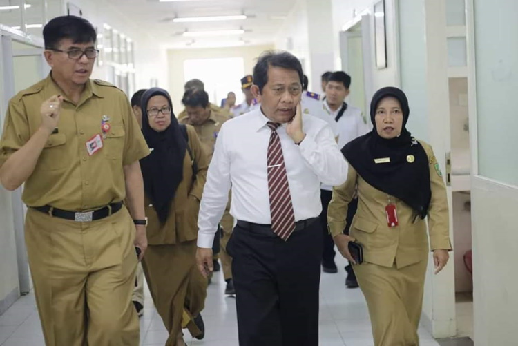 6 Mahasiswa Riau Terisolasi di Wuhan China, Pemprov Koordinasi dengan KBRI