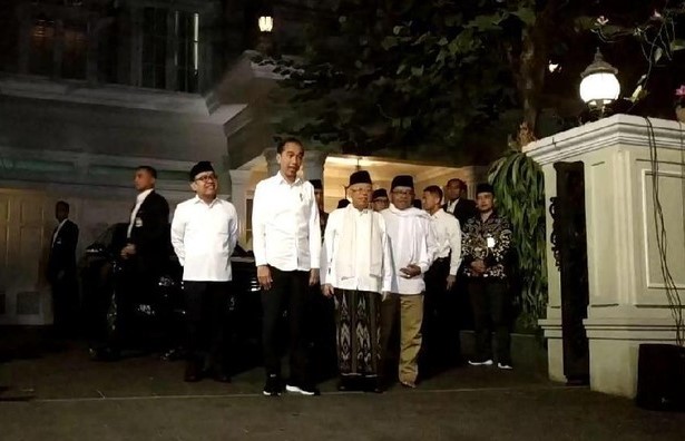 Sambangi Rumah Maruf Amin, Jokowi Akan Jumpa Pers Terkait Hasil MK