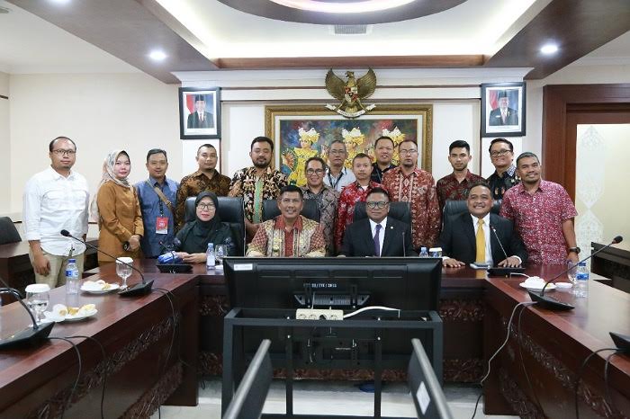 Ketua DPD Desak Kemendagri Tuntaskan Batas Wilayah Kayong Utara - Ketapang