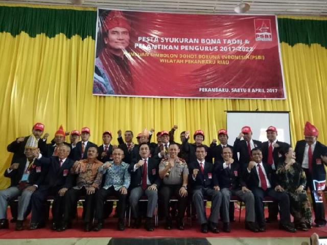 Effendi Simbolon Lantik 7 Pengurus Wilayah PSBI Provinsi Riau