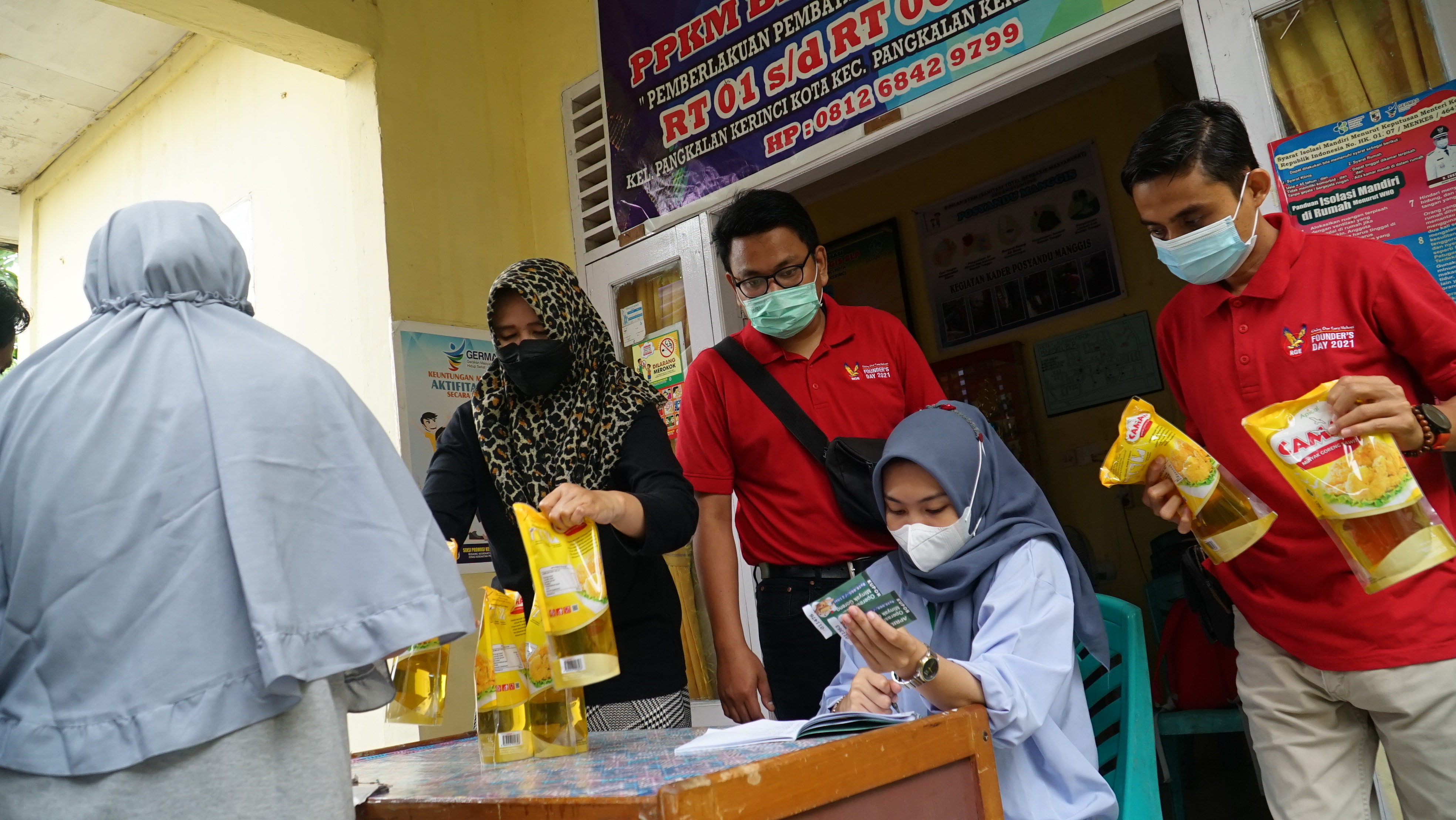 Masyarakat Dapat Bantuan Minyak Goreng Harga Murah Dari PT RAPP-APR