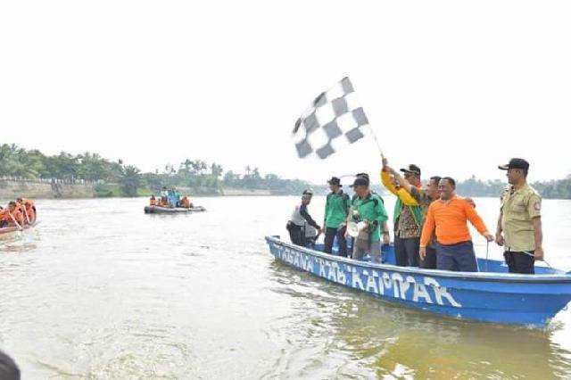 Meriahkan HUT ke-68 Kampar, Pemkab Gelar Perlombaan Pacu Sampan