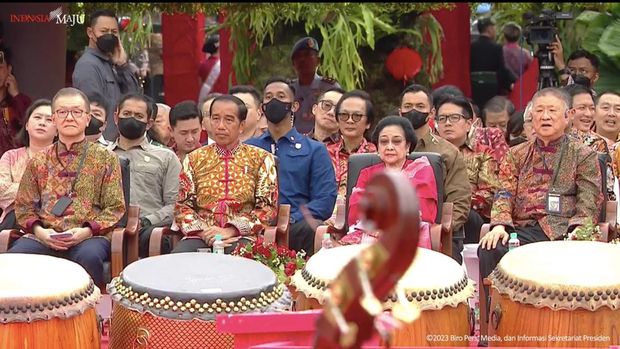 Jokowi-Megawati Hadiri Perayaan Imlek Nasional