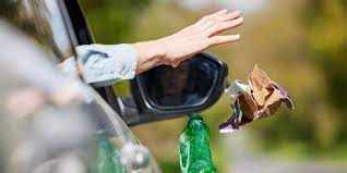 Empat Warga Disanksi Akibat Buang Sampah Sembarangan di Pekanbaru