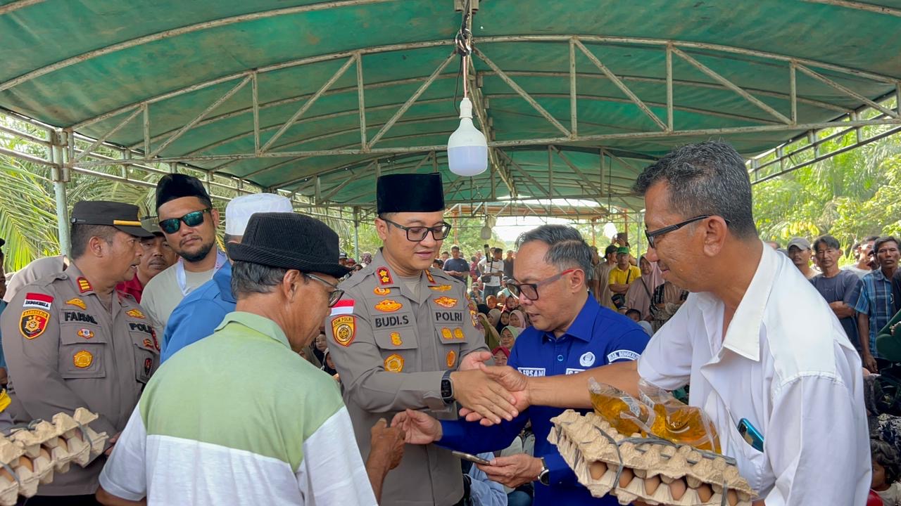 Bersama Sekda Ersan, Kapolres AKBP Budi Mediasi Aksi Unjuk Rasa di Desa Darul Aman