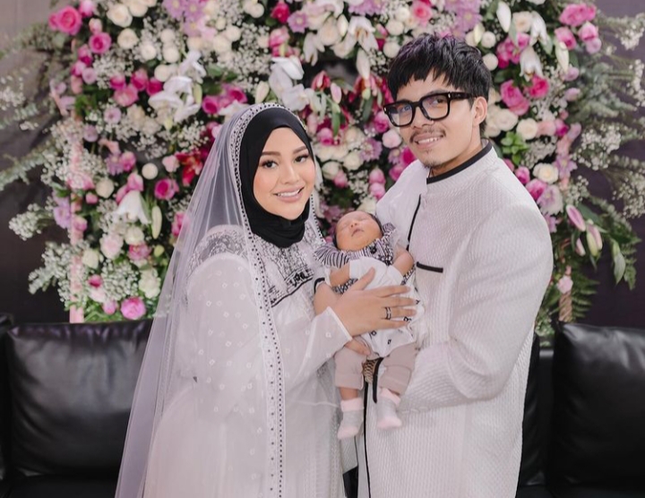 Gelar Aqiqah Anaknya, Atta dan Aurel Pakai Baju Puluhan Juta