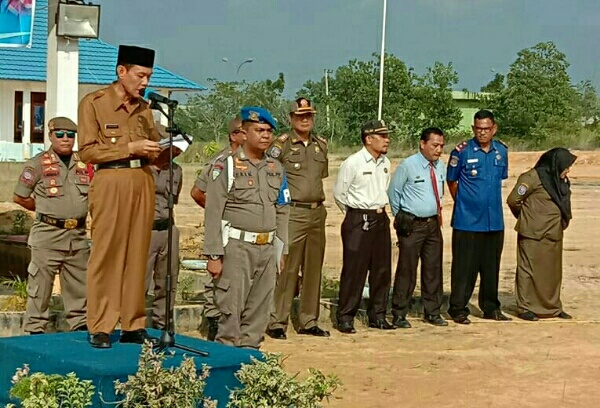 Wabup Zardewan Buka Kegiatan Diksar Aparatur Satpol PP dan Damkar Pelalawan